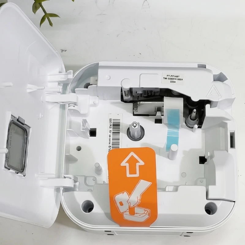 Máy In Nhãn Brother Cube Pt-P710Bt